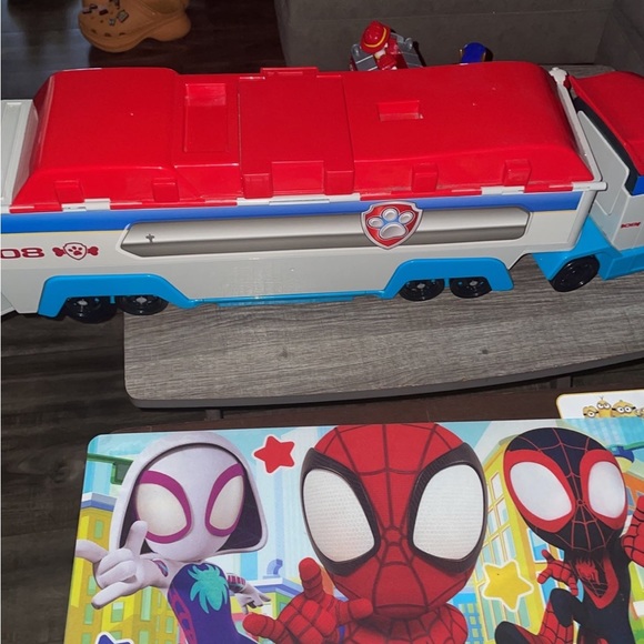 COPY - Paw Patroler and 4 Figures with Vehicles - Picture 6 of 6